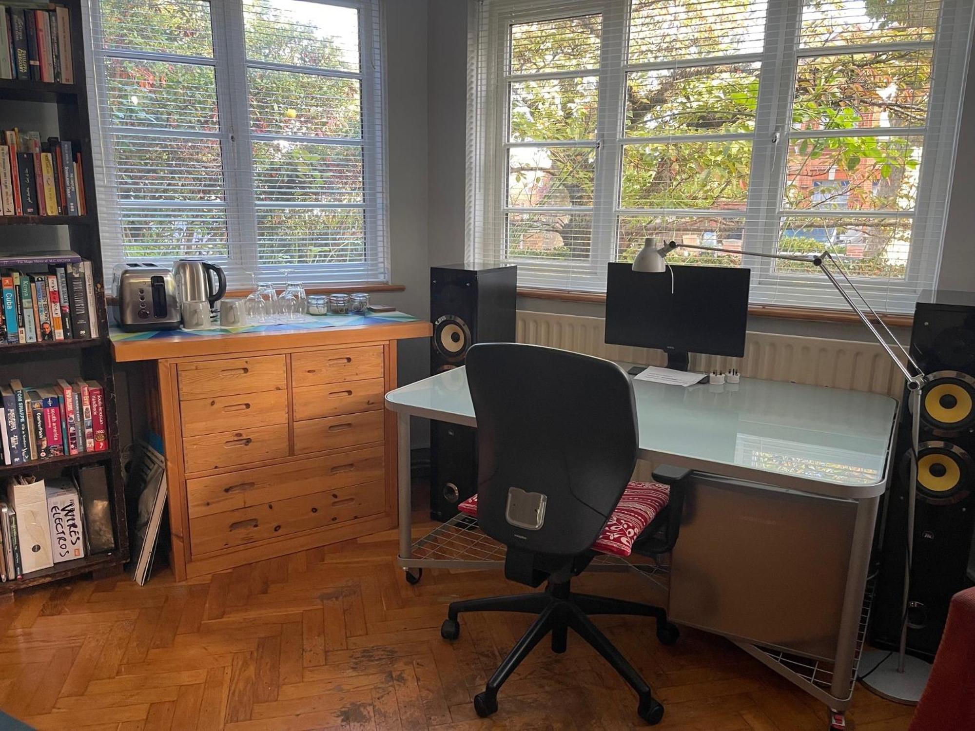 Large Double Bedroom 10 Minutes To Gasthuis *